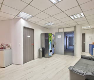 Bureau privé 18 m² 1 poste Location bureau Rue Gallieni Asnières-sur-Seine 92600 - photo 1